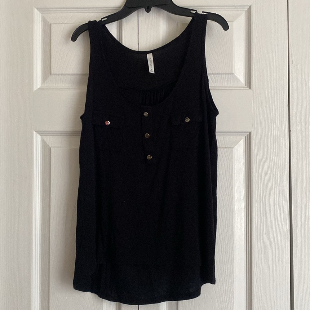 Active USA Women’s Black Tank Top